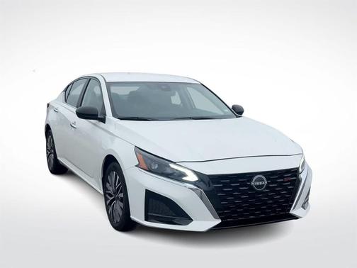 2025 Nissan Altima SV AWD