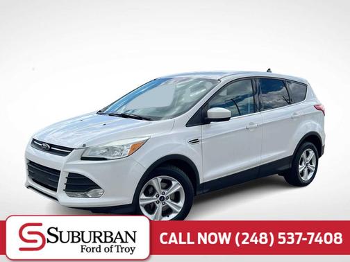 White Platinum Metallic Tri-Coat 2016 Ford Escape SE