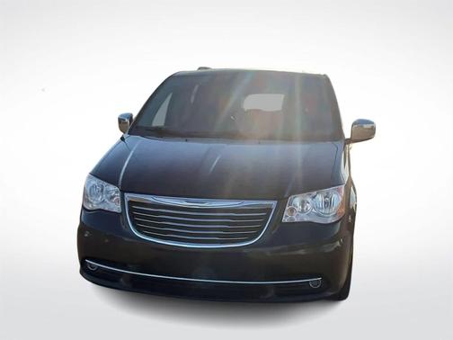 2015 Chrysler Town & Country Touring-L