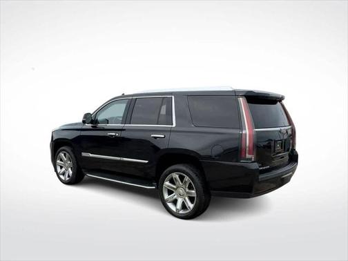2018 Cadillac Escalade Luxury