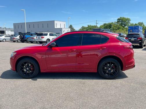 Alfa Rosso 2020 Alfa Romeo Stelvio Sport