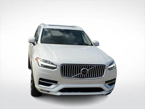 2022 Volvo XC90 T6 Inscription
