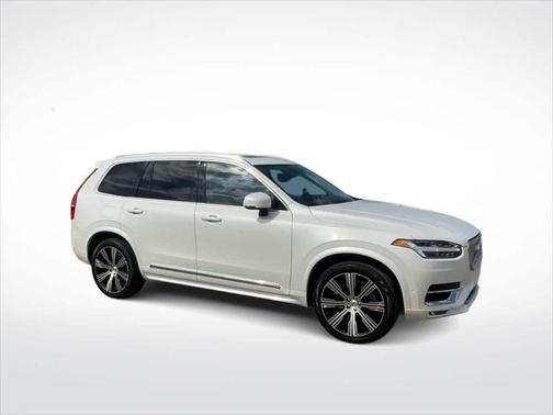 2022 Volvo XC90 T6 Inscription