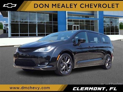 2020 Chrysler Pacifica Touring