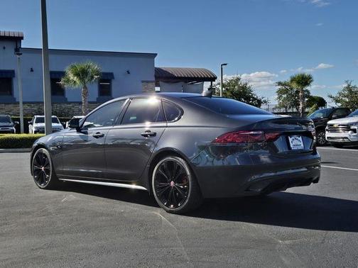 2024 Jaguar XF R-Dynamic SE