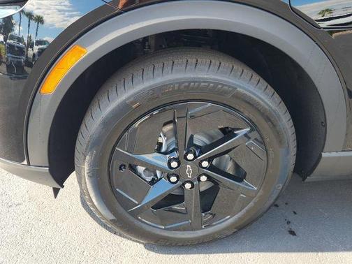 2026 Chevrolet Equinox EV LT 1