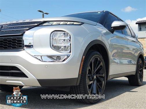 2023 Mitsubishi Outlander SE