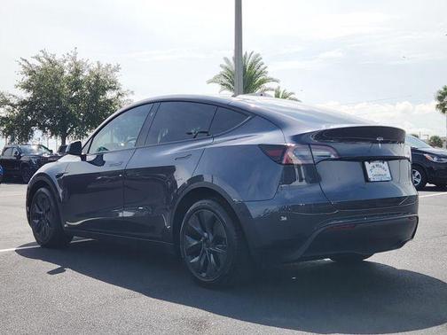 2025 Tesla Model Y Long Range