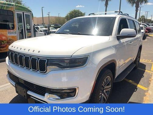 Bright White Clearcoat 2022 Jeep Wagoneer Series III