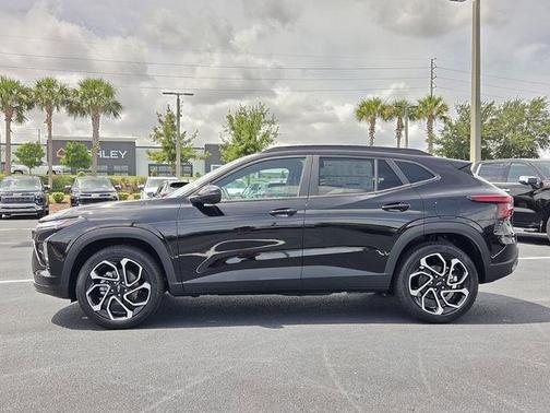 Black 2026 Chevrolet Trax 2RS