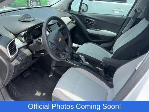 Summit White 2020 Chevrolet Trax LS