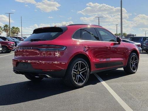 2021 Porsche Macan Base