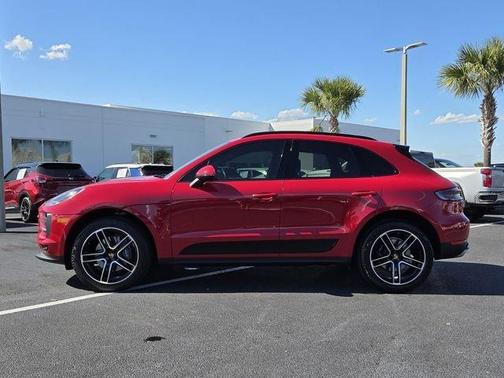 2021 Porsche Macan Base