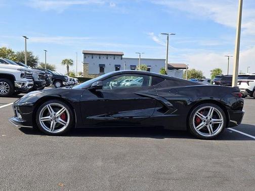 2026 Chevrolet Corvette Stingray w/2LT