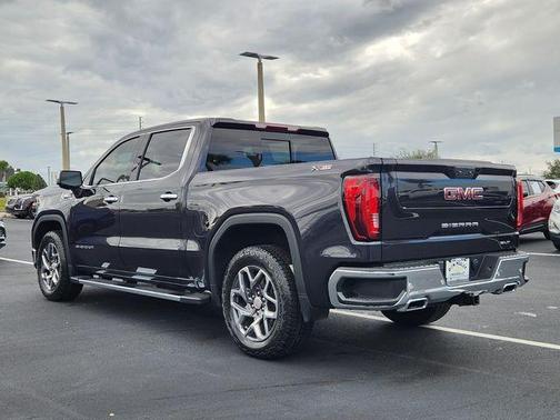 2022 GMC Sierra 1500 SLT