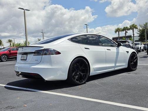 White 2022 Tesla Model S Plaid