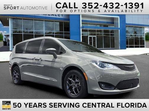 Ceramic Gray Clearcoat 2020 Chrysler Pacifica Touring-L Plus
