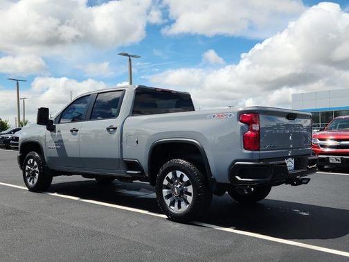 2024 Chevrolet Silverado 2500 Custom