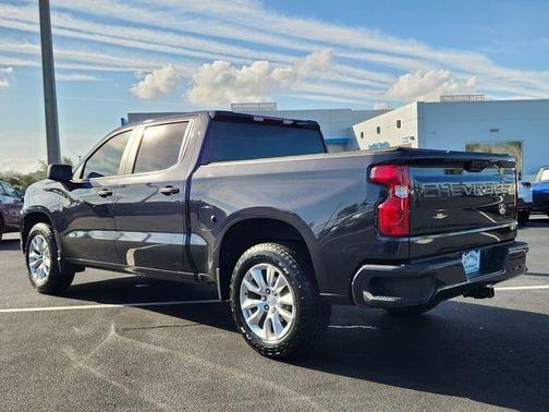 2022 Chevrolet Silverado 1500 Custom