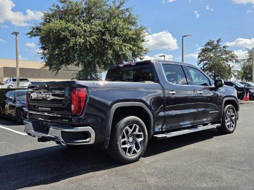 Titanium Rush Metallic 2022 GMC Sierra 1500 SLT