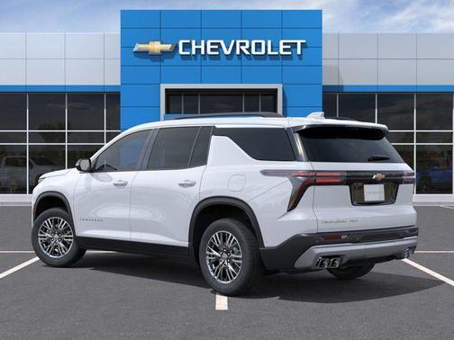 White 2026 Chevrolet Traverse LT