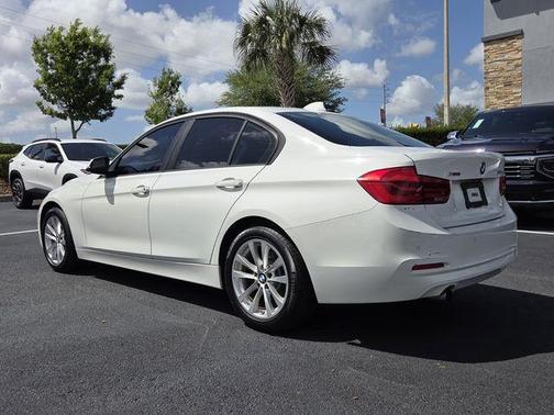 Alpine White 2017 BMW 320 i xDrive