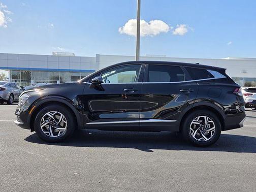 2024 Kia Sportage LX