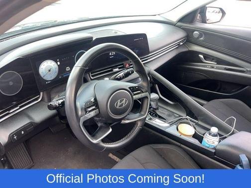 Black 2024 Hyundai ELANTRA SEL