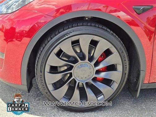 2024 Tesla Model Y Performance
