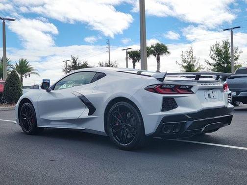 2026 Chevrolet Corvette Stingray w/2LT