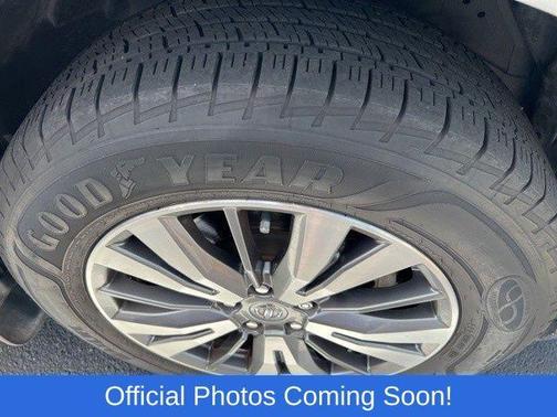 2020 Nissan Pathfinder S