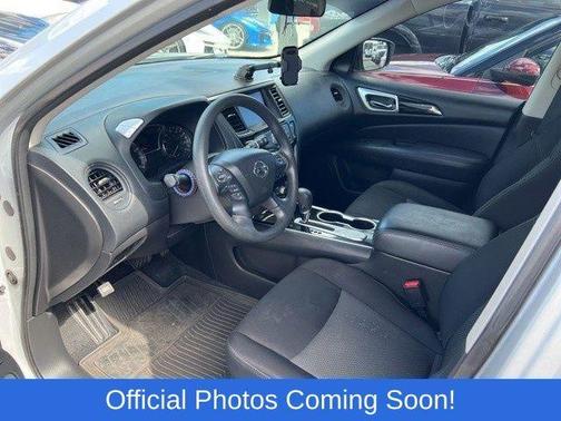 2020 Nissan Pathfinder S