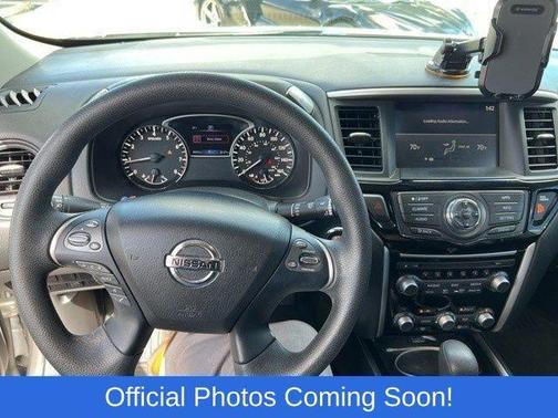 2020 Nissan Pathfinder S
