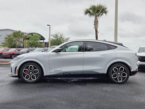 Space White Metallic 2023 Ford Mustang Mach-E GT