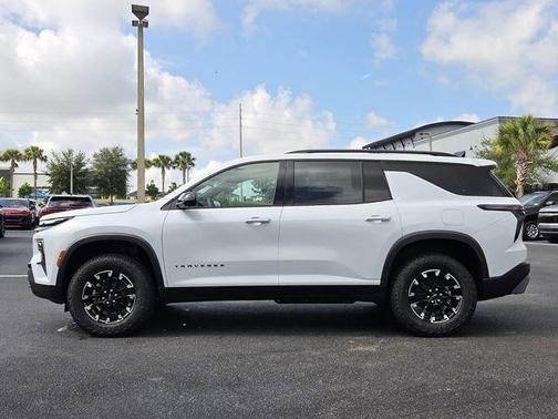 White 2026 Chevrolet Traverse Z71