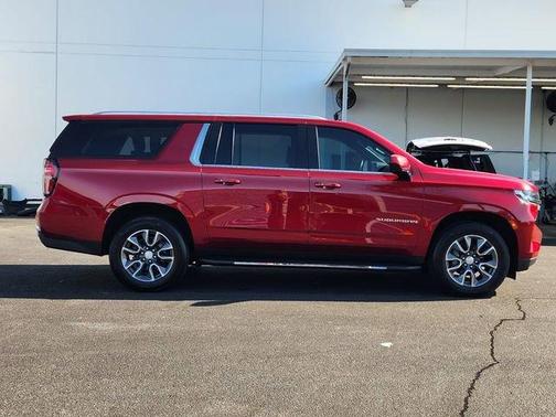 2021 Chevrolet Suburban LT