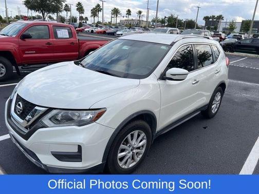 2017 Nissan Rogue SV
