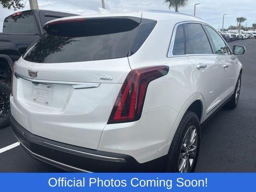 2022 Cadillac XT5 Premium Luxury