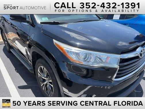 Midnight Black Metallic 2016 Toyota Highlander XLE