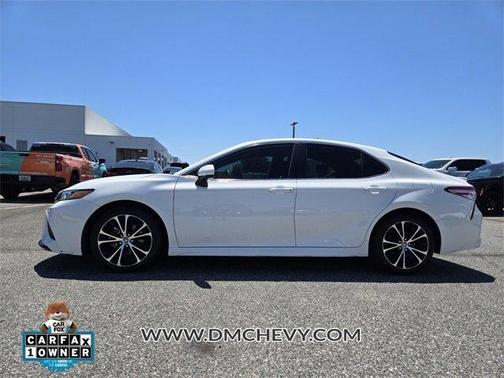 2020 Toyota Camry SE