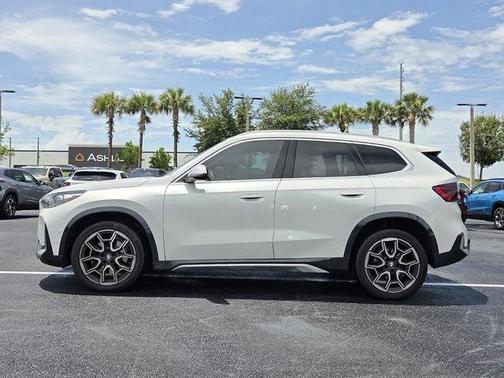 White Metallic 2023 BMW X1 xDrive28i
