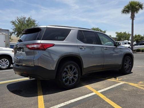 Satin Steel Metallic 2019 Chevrolet Traverse RS