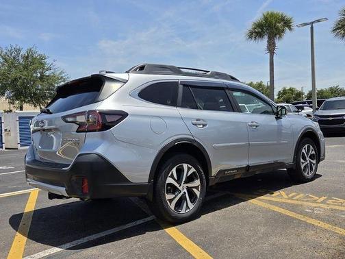 Ice Silver Metallic 2021 Subaru Outback Limited XT