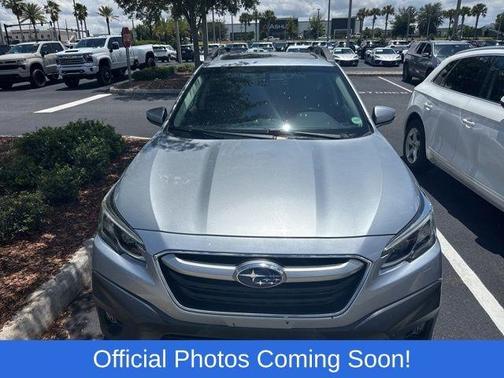 Ice Silver Metallic 2021 Subaru Outback Limited XT