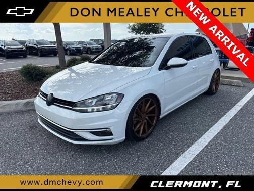 2018 Volkswagen Golf TSI SE
