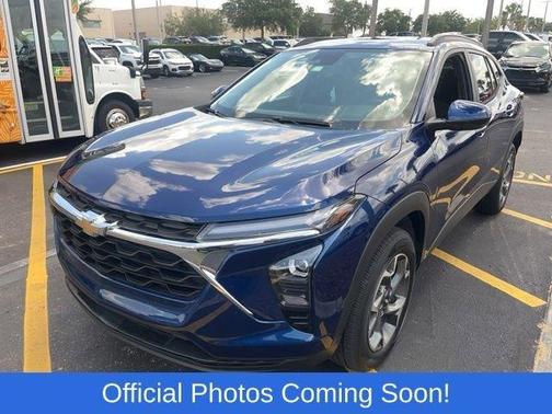 Blue Glow Metallic 2024 Chevrolet Trax LT