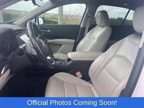 Crystal White Tri-Coat 2023 Cadillac XT4 Premium Luxury