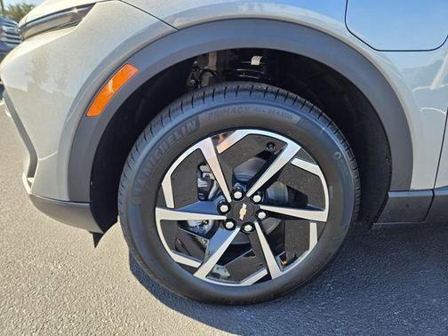 2026 Chevrolet Equinox EV LT 1