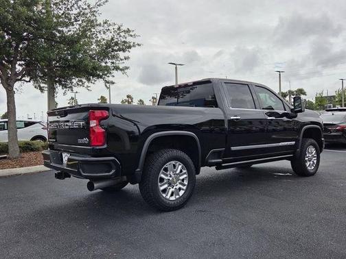 Black 2024 Chevrolet Silverado 2500 High Country