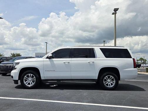 Summit White 2019 Chevrolet Suburban LT